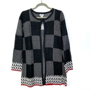 Monroe And Maine Plaid Houndstooth Trim Cardigan M